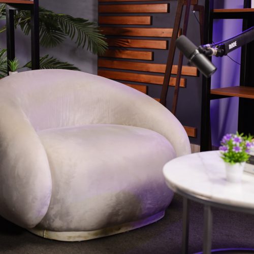 Flow Studio Flow Studio<br><p class="mediumFont">First Settlement, Cairo</p>